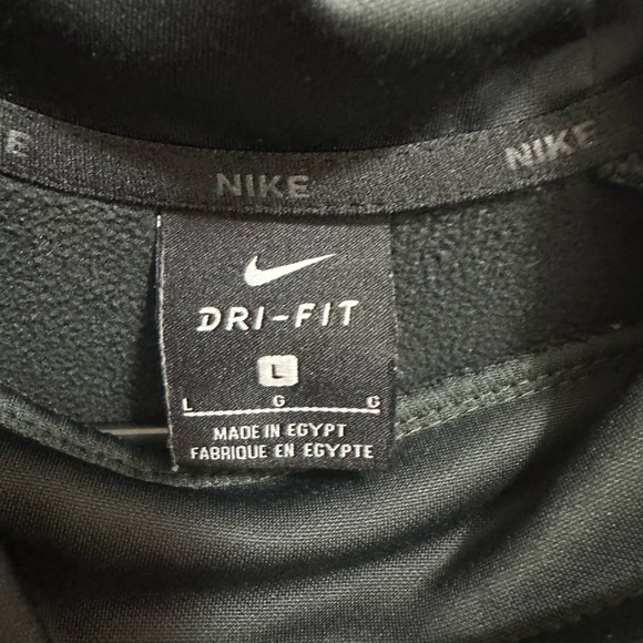 Men’s Nike Dri-Fit Hoodie - Picture 3 of 3